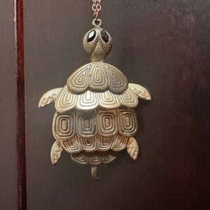 Vintage-Inspired Turtle Pendant Necklace in Antique Gold
